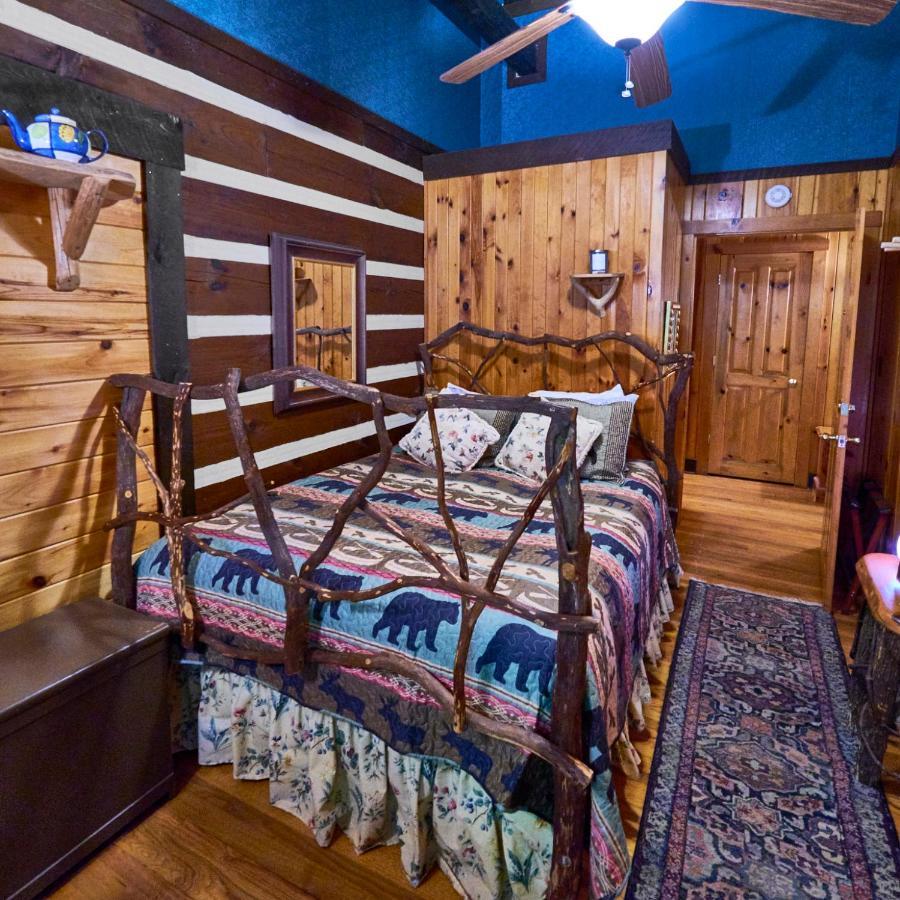 Creekwalk Inn Bed And Breakfast With Cabins Cosby Esterno foto
