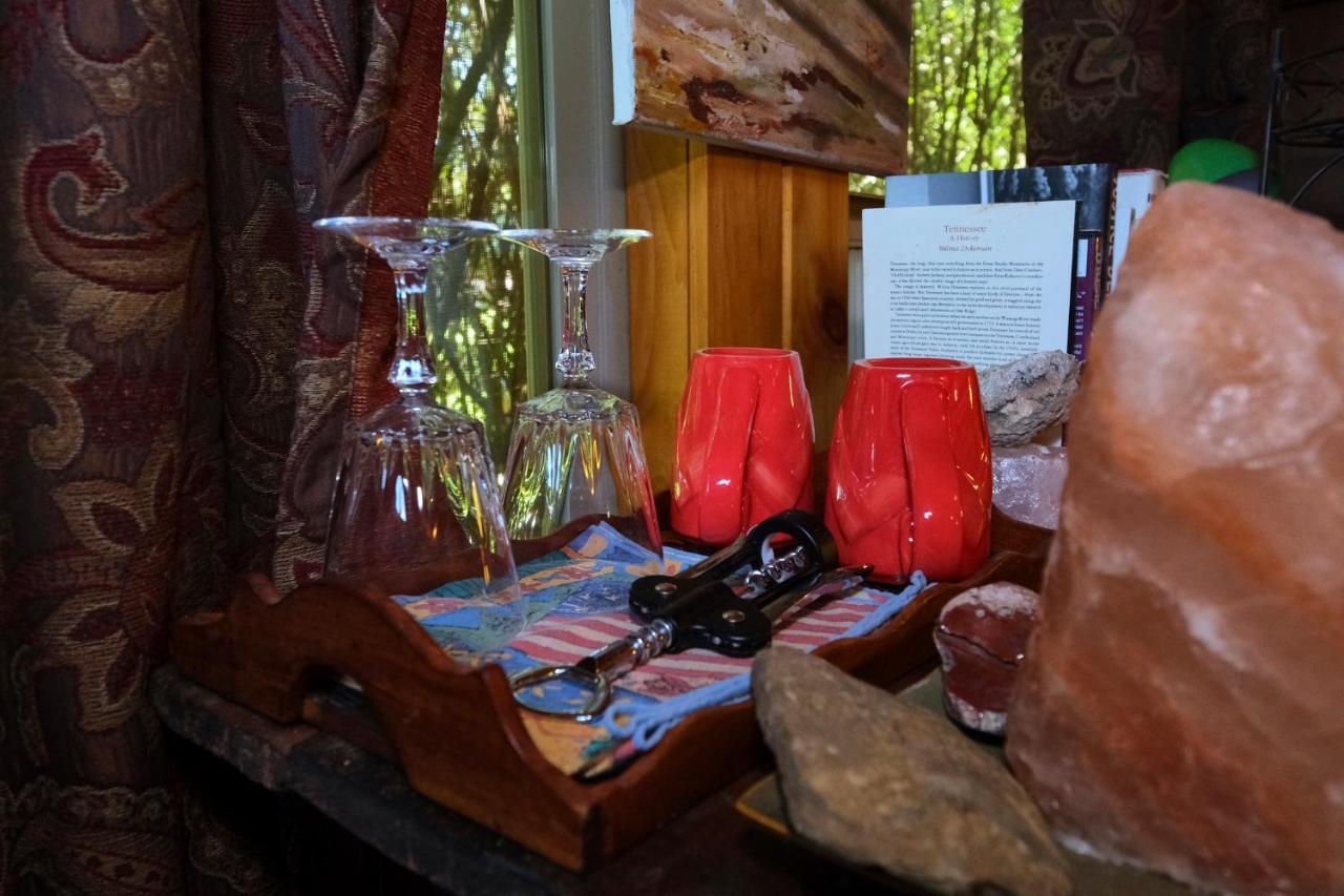 Creekwalk Inn Bed And Breakfast With Cabins Cosby Esterno foto