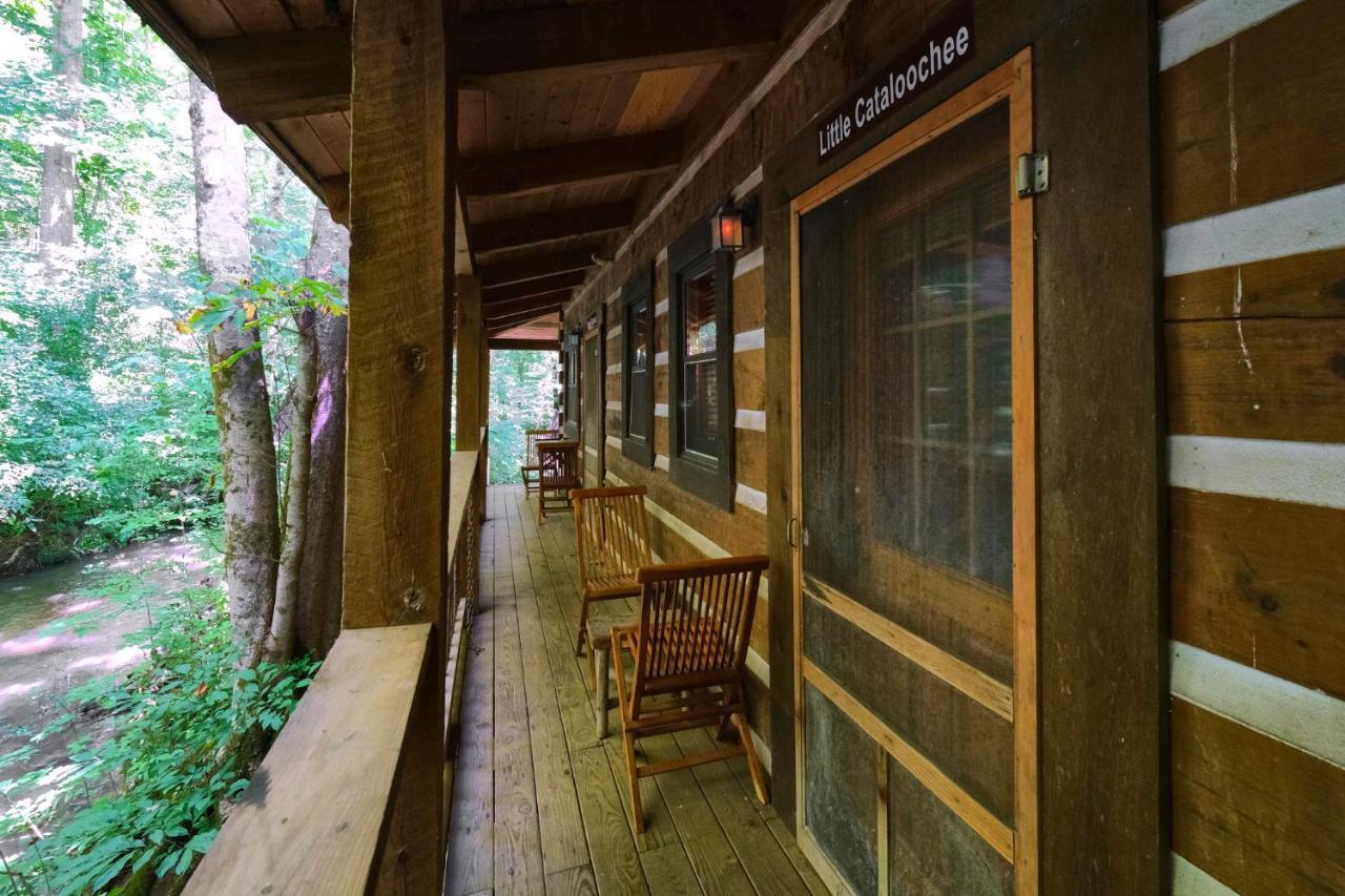 Creekwalk Inn Bed And Breakfast With Cabins Cosby Esterno foto