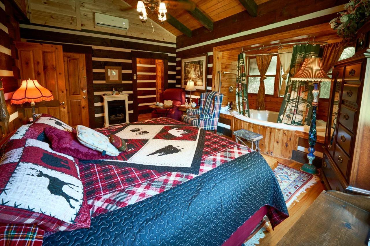 Creekwalk Inn Bed And Breakfast With Cabins Cosby Esterno foto